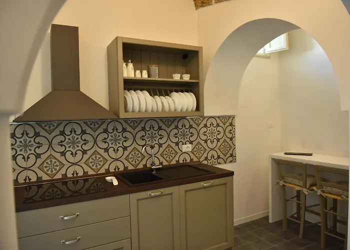 Tobacco Szálloda 3*