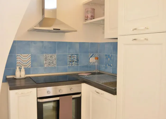 Tobacco Szálloda 3*