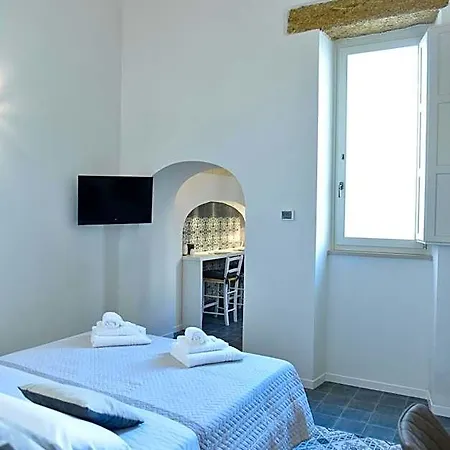 Tobacco Hotel 3*
